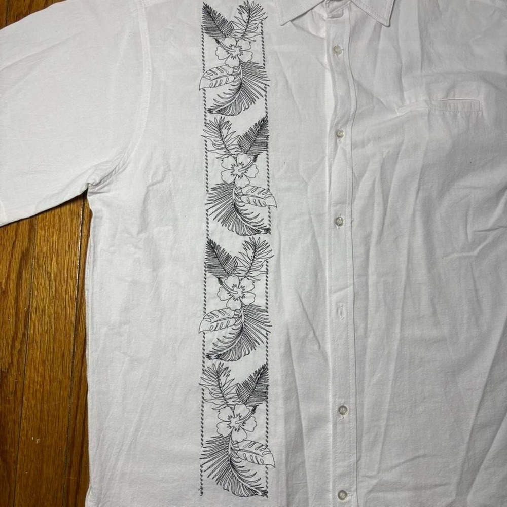 Plus size 100%cotton White, black embroidered button up shirt with floral sz XXL - Picture 5 of 8